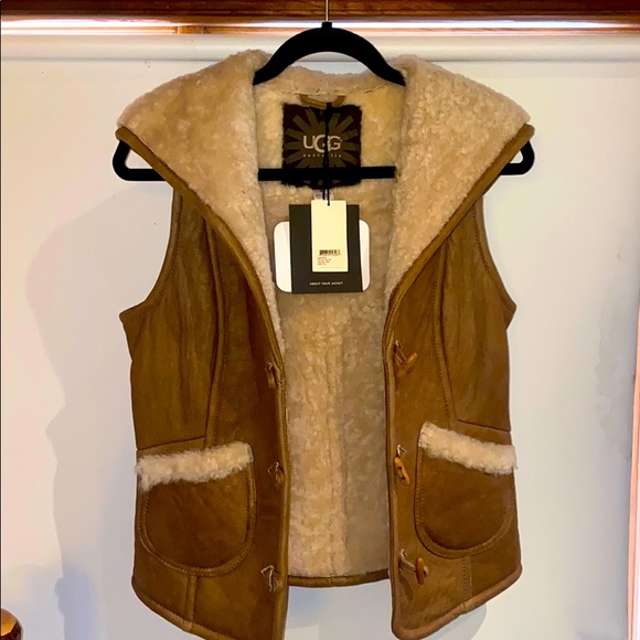 Ugg Shearling “Ventana” Hooded Vest - Picture 1 of 4